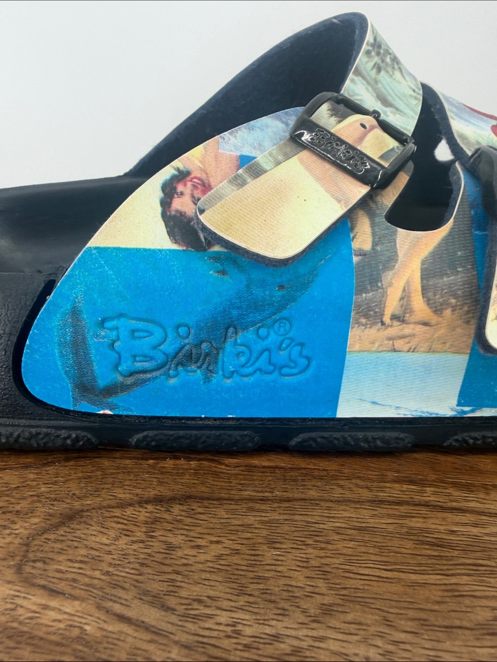 Birki’s Birkenstock 3 Strap Sandals Hawaii Tiki Photo Collage Print Black 38 - Picture 5 of 7